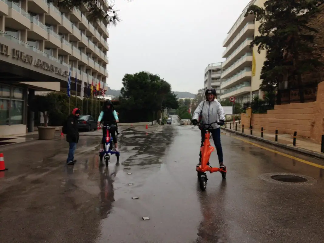 Scooterise in Athens - Life Beyond Borders